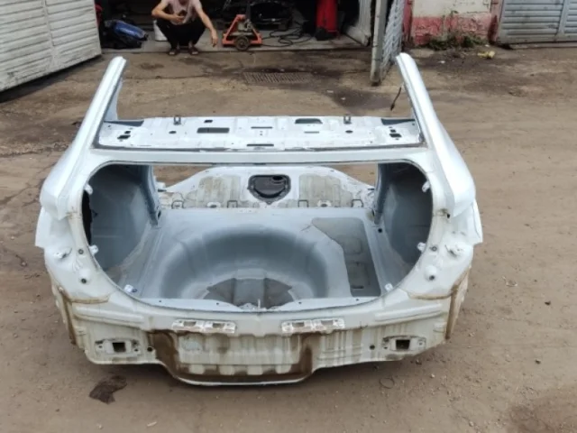 Панель кузова задняя для Hyundai Solaris 2 (2017-2022) на фотографиях