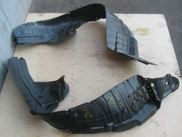 Крылья для Nissan Teana J32 2008-2013 на фотографиях