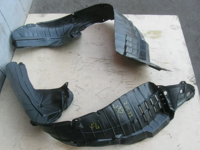 Крылья для Nissan Teana J32 2008-2013 на фотографиях