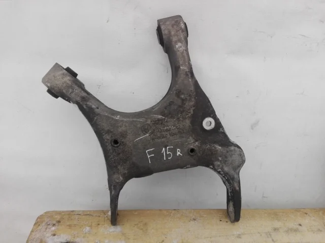 Качающийся рычаг правый для BMW X6 Ф16 F16 2014-2019 на фотографиях