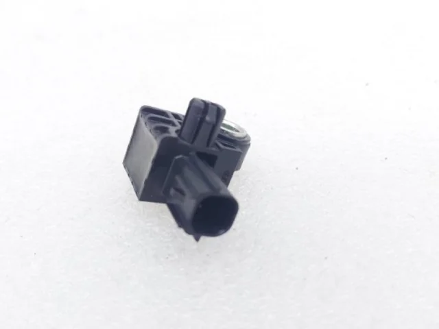 Датчик лобового удара для Ford Explorer U502 2011-2016 на фотографиях