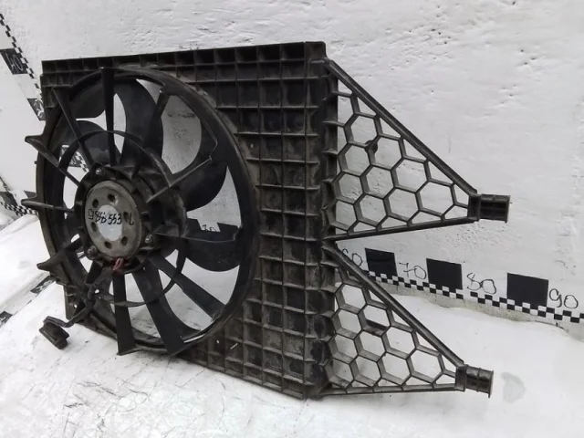 Диффузор вентилятора для Skoda Rapid I NH3 2012-2017 на фотографиях