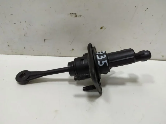 Цилиндр сцепления для Hyundai Solaris 2 (2017-2022) на фотографиях