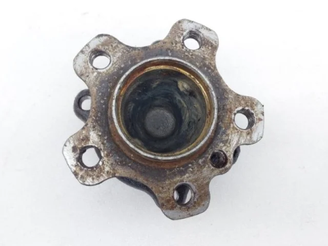 Ступица колеса передняя правая для BMW 5er Ф10 2010-2013 на фотографиях