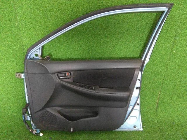 Дверь передняя правая для Toyota Corolla E120/E130 Седан 2000-2007 на фотографиях
