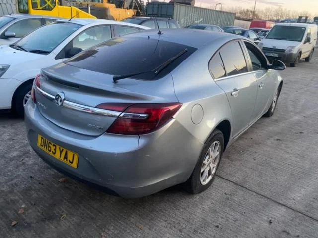 Задний подрамник для Opel Insignia Седан A 2008-2017 на фотографиях