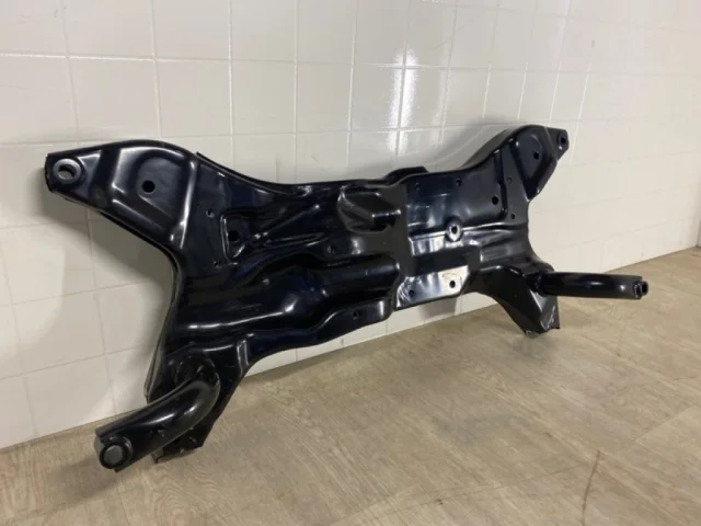 Подрамник двигателя для Mitsubishi Outlander II CW0W 2005-2012 на фотографиях