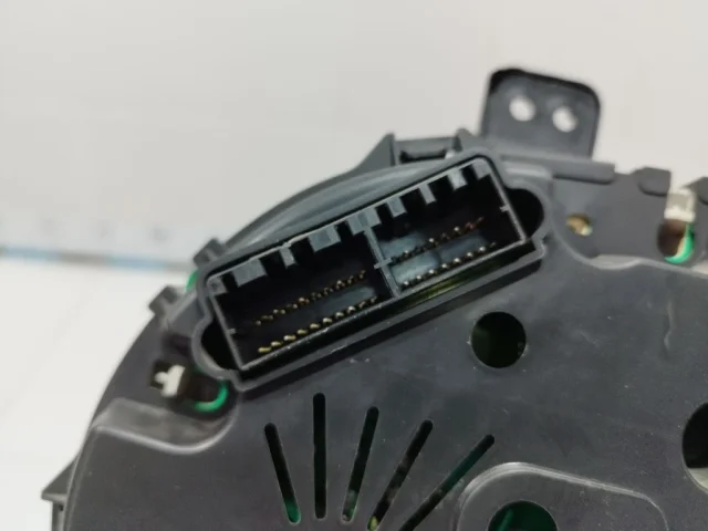 Приборная панель для Hyundai Solaris 1 RB (2011-2013) на фотографиях