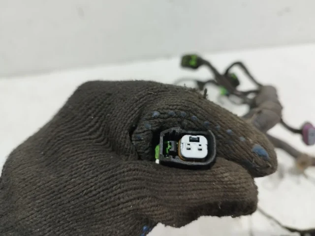 Проводка моторного отсека для Chevrolet Cruze 1 J300 2009-2015 на фотографиях