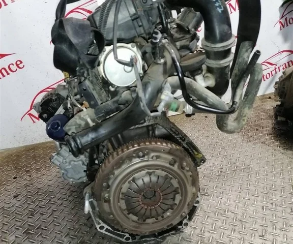 Двигатель без навесного для Renault Logan 2007-2012 (Универсал KS) на фотографиях