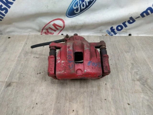 Суппорт передний левый для Suzuki Grand Vitara 2005-2014 на фотографиях