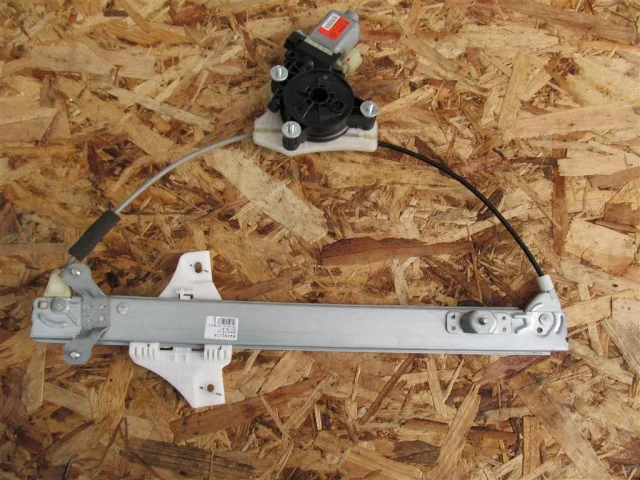 Стеклоподъемник задний правый для Hyundai Solaris 2 (2017-2022) на фотографиях