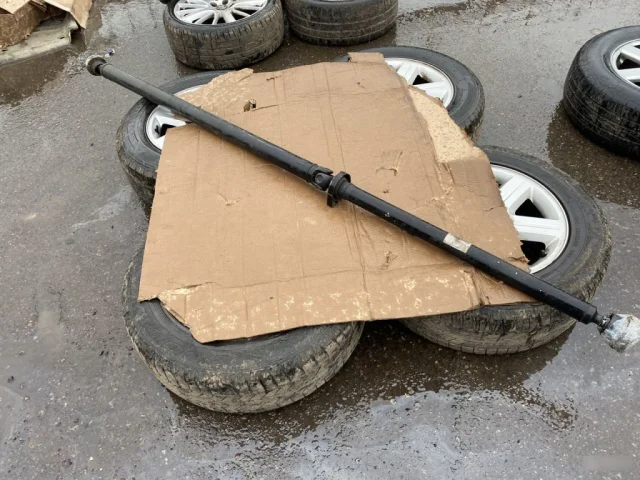 Карданный вал задний для Volvo XC90 I C 2002-2014 на фотографиях