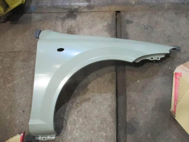 Крылья для Chevrolet Lacetti 2004-2013 Хэтчбек на фотографиях