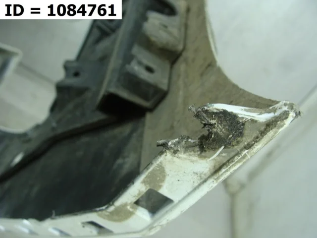 Бампер передний для Cadillac Escalade 4 2013-2020 на фотографиях