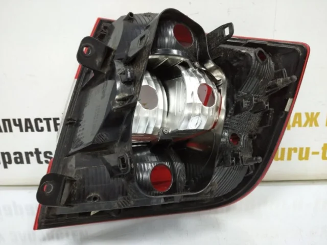 Фонарь левый для Skoda Rapid I NH3 2012-2017 на фотографиях