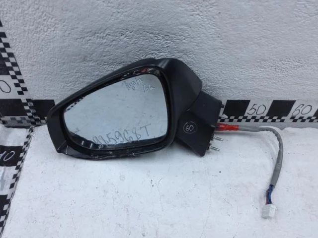 Зеркала для Toyota RAV4 XA50 2019+ на фотографиях