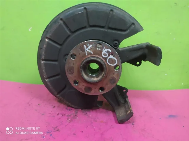 Кулак поворотный правый для Volkswagen Jetta 6 2010-2019 на фотографиях