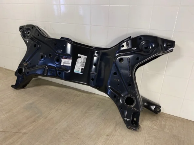 Подрамник двигателя для Mitsubishi Outlander II CW0W 2005-2012 на фотографиях