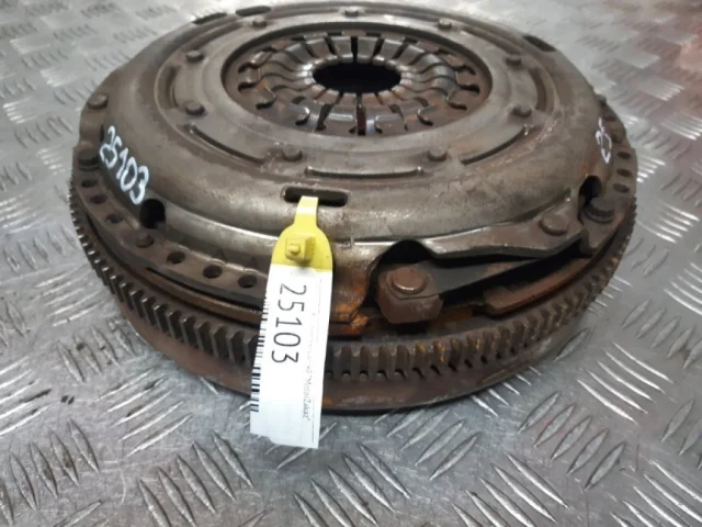 Сцепление в сборе для Volkswagen Passat (B7) 2010-2014 на фотографиях