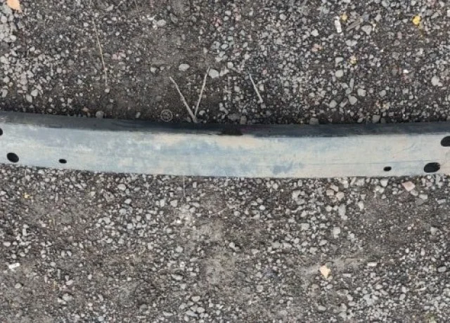 Усилитель заднего бампера для Nissan Tiida SC11 Седан 2007-2014 на фотографиях