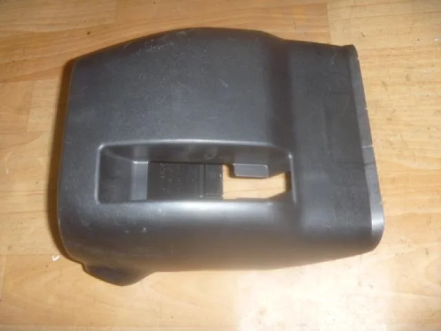 Кожух рулевой колонки для Toyota RAV4 XA30 2005-2012 на фотографиях