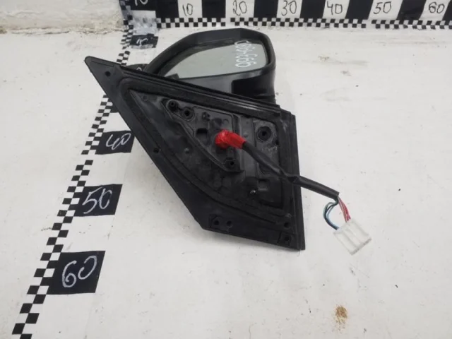 Зеркало заднего вида (в салоне) для Toyota RAV4 XA40 rest 2015-2019 на фотографиях