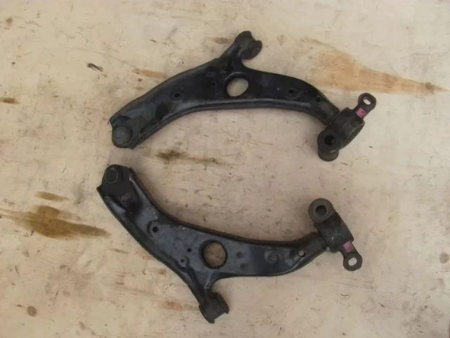 Рычаг передний правый нижний для Mazda CX 5 KF 2017 на фотографиях