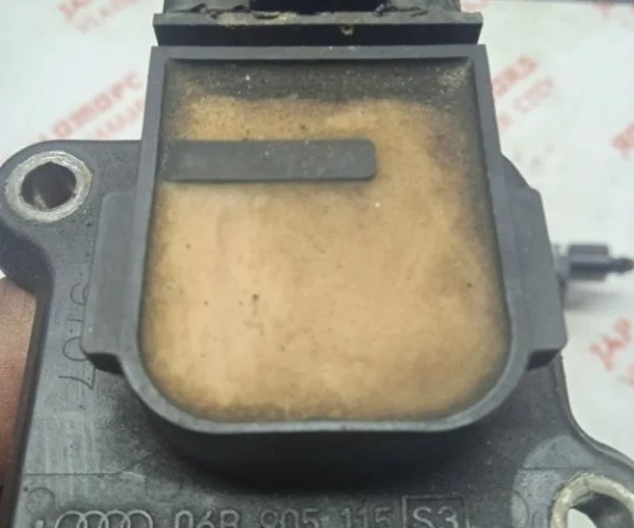 Катушка зажигания для Volkswagen Passat Variant (B5, Typ 3B) 1996-2000 на фотографиях