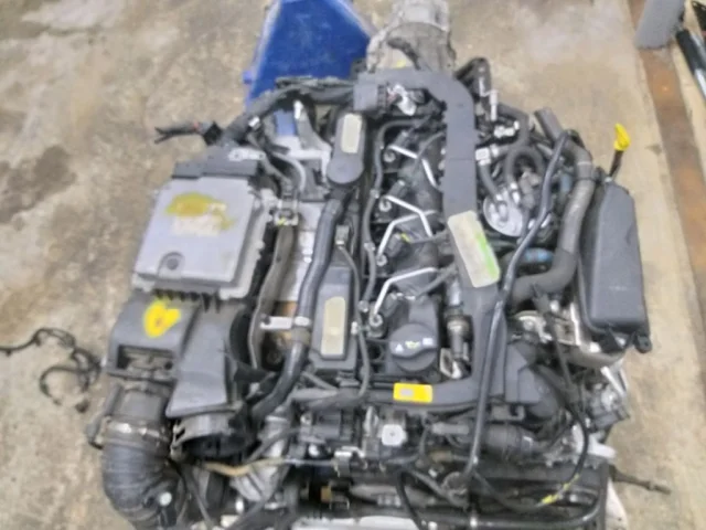 Двигатель без навесного для Mercedes-Benz Vito W447 Vito 2014-2022 на фотографиях