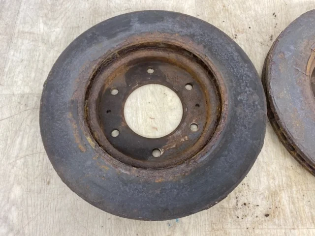 Диски тормозные передние (комплект) для Mitsubishi Pajero Sport KS0W 2016+ на фотографиях