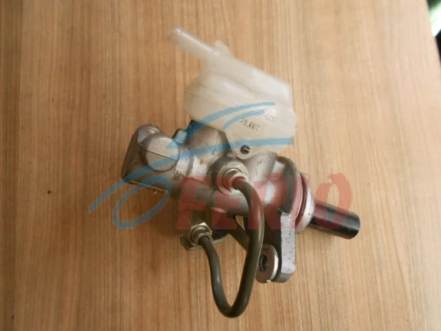 Главный тормозной цилиндр для Toyota Highlander XU40 2007-2013 на фотографиях