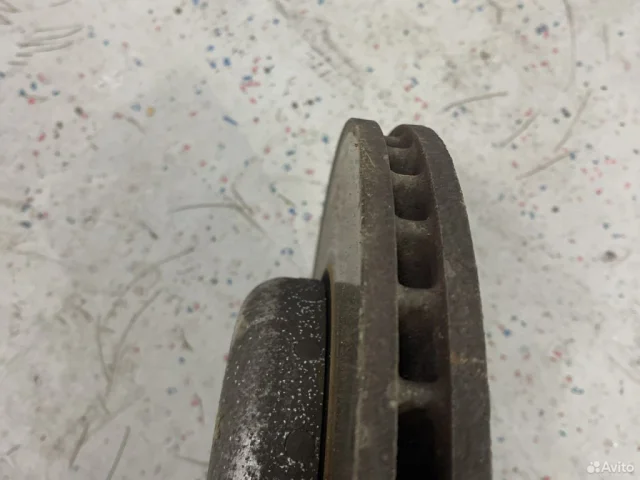 Диски тормозные передние (комплект) для BMW 5er G30 2016-2023 на фотографиях