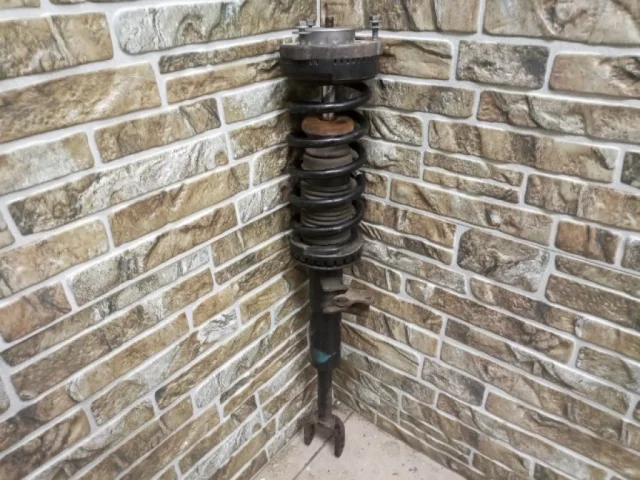 Стойка стабилизатора задняя для BMW 5er Ф10 2010-2013 на фотографиях