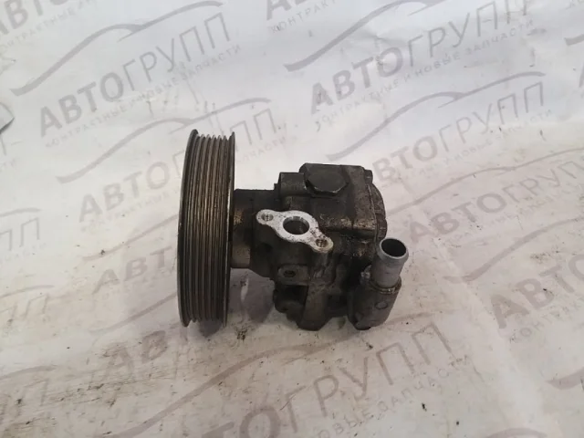 Насос ГУР для Audi Q5 8R 2008-2016 на фотографиях