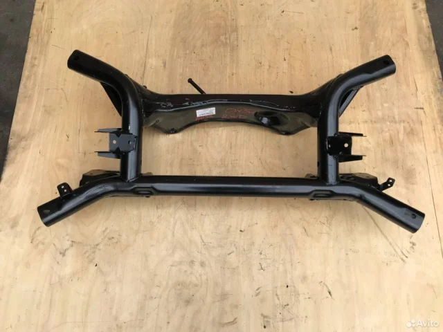 Задняя балка для Mitsubishi ASX I 2010-2012 на фотографиях