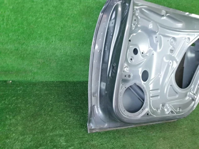 Дверь (в сборе) задняя правая для Skoda Rapid II 2020+ на фотографиях