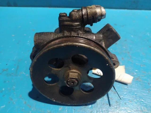 Насос ГУР для Honda CR-V RD 1995-2001 на фотографиях