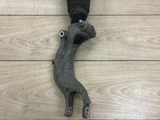 Пневмостойка передняя правая для Audi Q7 4M 2015+ на фотографиях