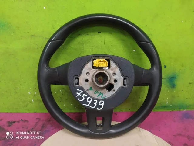Руль для Volkswagen Jetta 6 2010-2019 на фотографиях