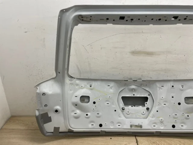 Крышка багажника для Audi Q7 4M 2015+ на фотографиях