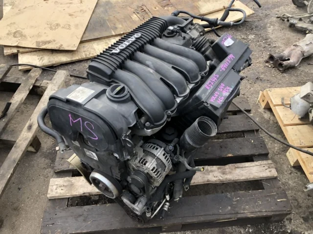 Продажа двигателя B5244S4