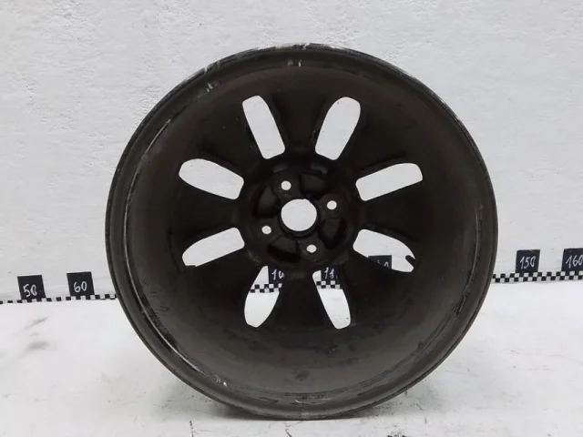 Диск колесный литой для Kia Rio 3 на фотографиях