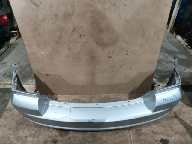 Бампер задний для Dodge Caliber 2006-2012 на фотографиях