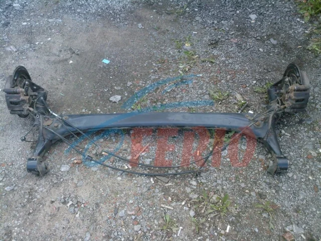 Задняя балка для Toyota Corolla E120/E130 Седан 2000-2007 на фотографиях