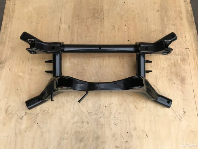 Задняя балка для Mitsubishi ASX I 2010-2012 на фотографиях