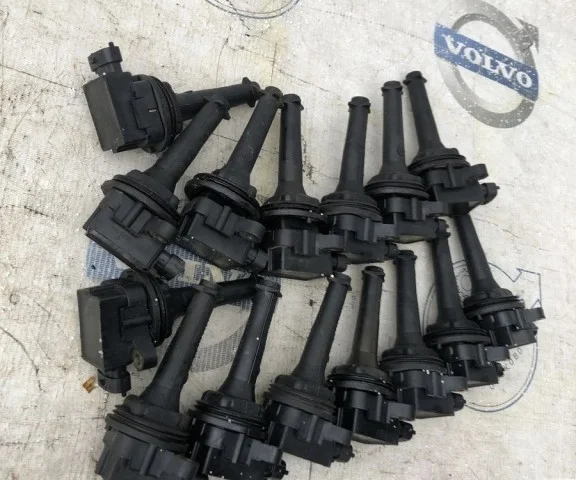 Катушка зажигания для Volvo XC90 I C 2002-2014 на фотографиях