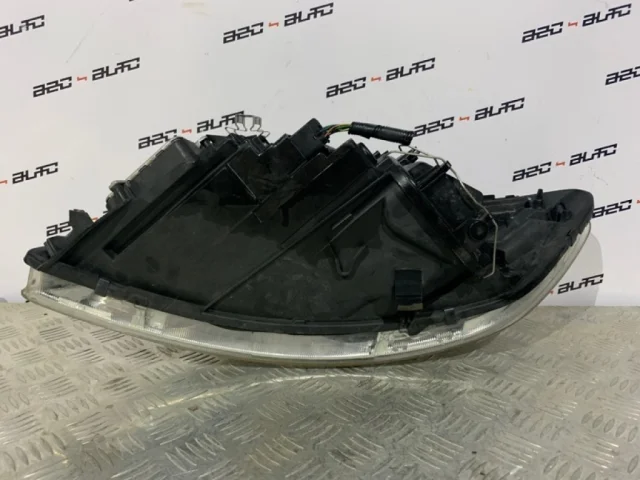 Фара правая для Volvo C30 MK 2006-2013 на фотографиях