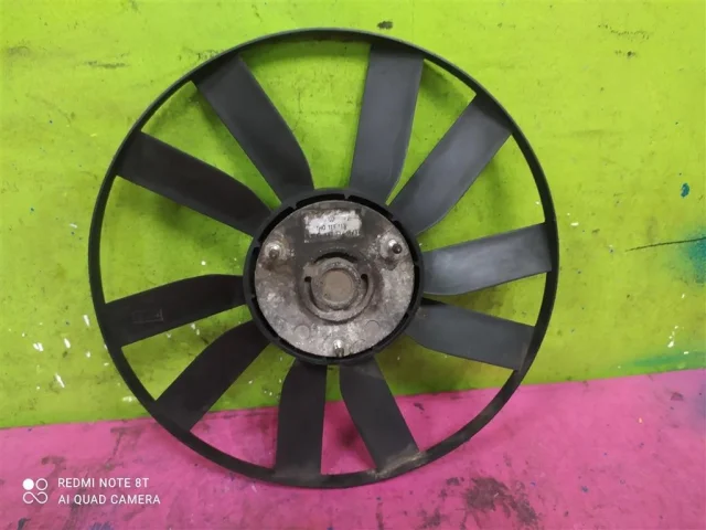 Вентилятор радиатора охлаждения ДВС для Volkswagen Golf III (1H5)Универсал (EU) 1991-2001 на фотографиях