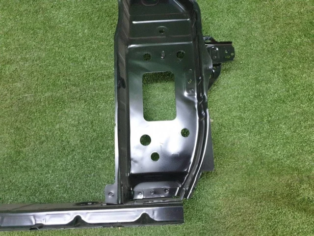 Панель радиатора (телевизор) для Hyundai Creta 2 SU2 2021+ на фотографиях